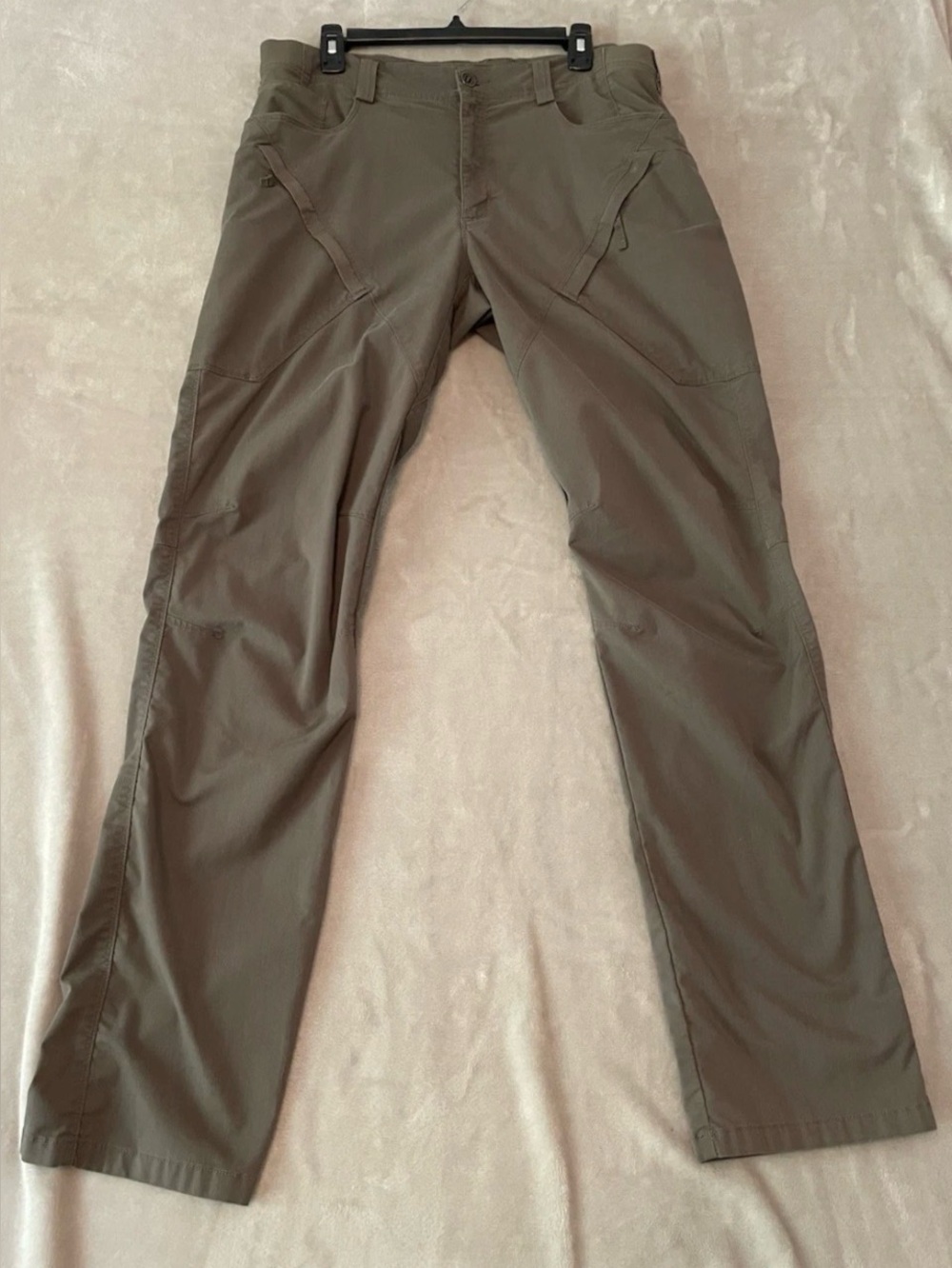 5.11 Tactical Defender-Flex
Urban Pant Mens 35x34 Gray
Pockets Utility READ!